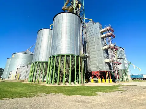 Nave Industrial inversión Acopio Acondicionamiento Cereales