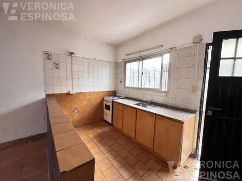 Depto Tipo Casa 4 ambientes con 2 baños