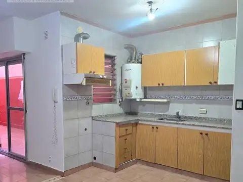 3 ambientes - patio - 1er piso escaleras