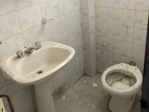 Local - Venta - Argentina, Ramos Mejía - Alfredo Palacios 756