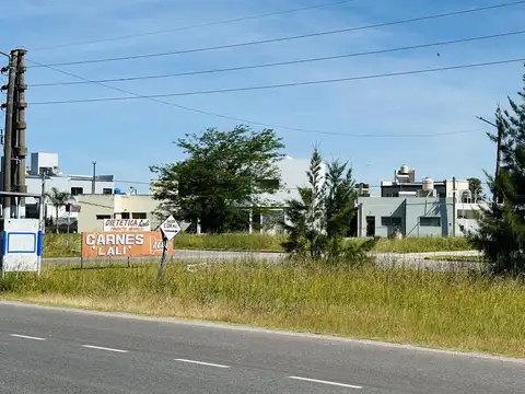 Terreno en La Nueva Hermosura. Diagonal 133 y 646