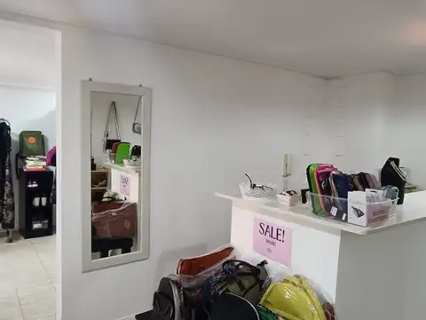 Oficina apto profesional o comercial centro de Lanus Este