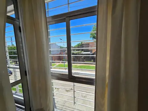 Amplio dos ambientes,  Belén de Escobar