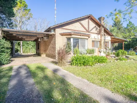 Casa 5 ambientes con 1 baño