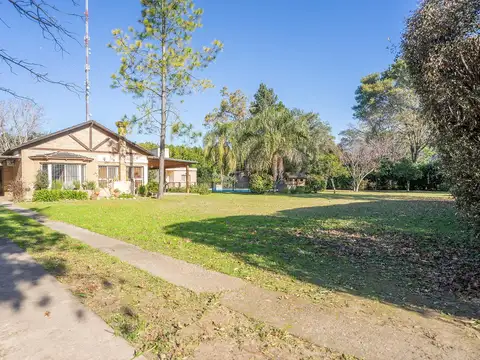 Venta casa fin de semana oliveros dos dormitorios dos cocheras amplio jardín y pileta
