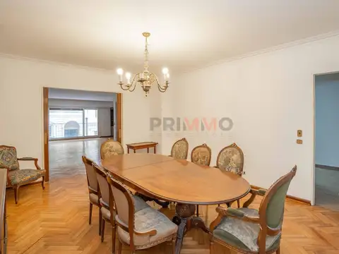 Departamento en Venta con 2 cocheras