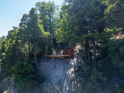 Casa 10 ambientes con 4 baños