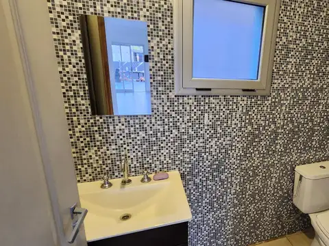 Casa en Venta al Oeste