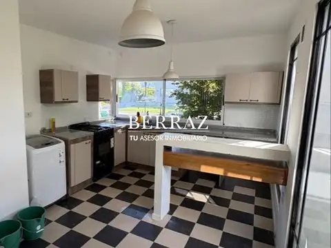 Casa en Venta con 4 cocheras