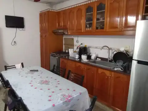 Casa en Venta con 3 cocheras