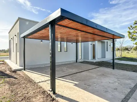 Casa 7 ambientes con 3 baños