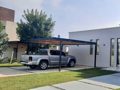 Casa en Venta en Pilar, USD 310.000