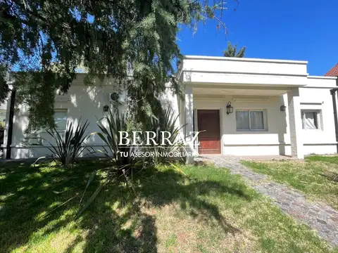 Casa Venta 3 Dormitorios Barrio El Zorzal Lote de 774 m2 Pilar
