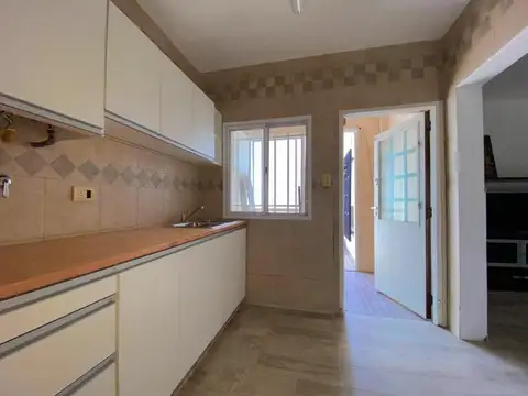 Depto Tipo Casa en Venta de 3 ambientes