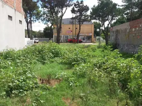 Gaboto e/ Avenida San Bernardo y Garay