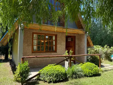 ¡Encantadora cabaña en un rincón escondido de Salvador María, Lobos!