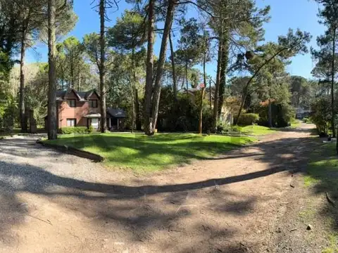 Lote en Carilo en Venta