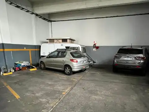 Cochera en Venta Cubierta