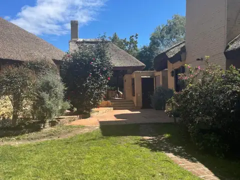 Casa en Alquiler de 3 dormitorios