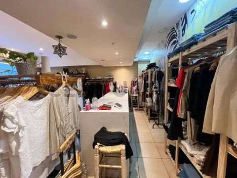 PROFESOR AGUER 5000, Piso 0