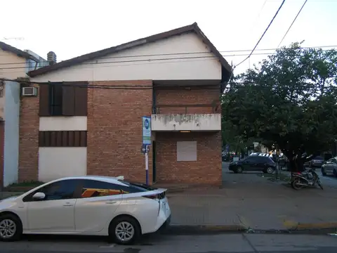 Hipolito Yrigoyen 398