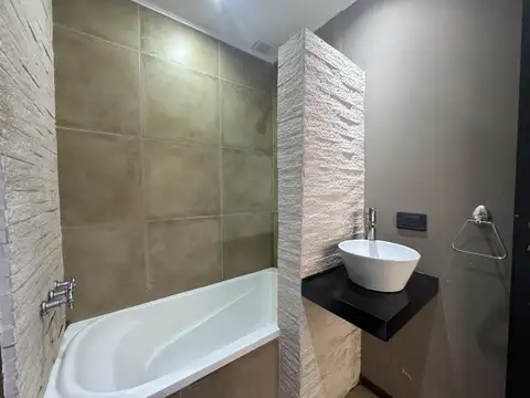 EXCELENTE 2 AMB.  OLIVOS RUGBY