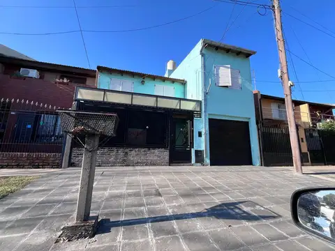 Ph 6 ambientes en venta en Banfield