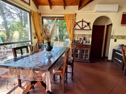 VENTA CASA CON GRAN JARDIN - SIERRA DE LOS PADRES