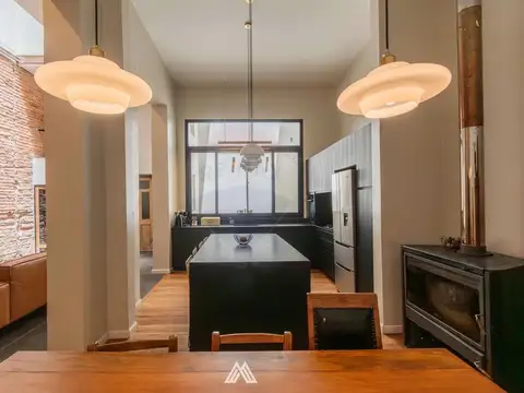 Casa en Venta con 1 cochera