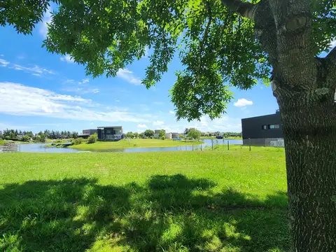 Terreno en Venta 20  mts Frente