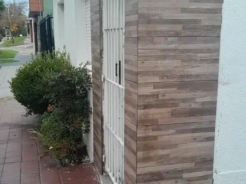 Guanahani 4354 e/ Alejandro Korn y Juramento