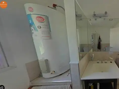 Casa en Alquiler con 1 cochera