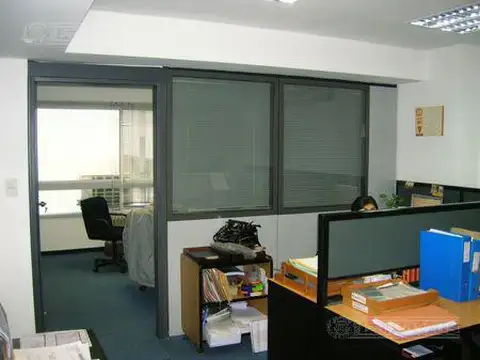 Oficina en Alquiler al Norte