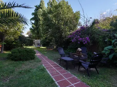 Venta Casa 5 Amb c/ Cochera Jardin V. Ballester