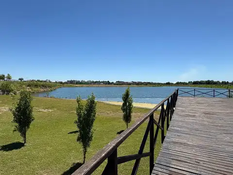 Terreno en Venta en Los Juncos, USD 25.000