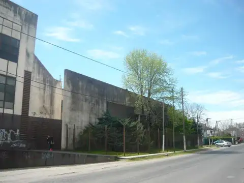 Local en Venta en City Bell, USD 2.000.000