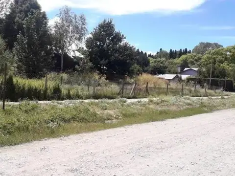 a 700 m de la ruta nac. 40