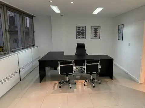 Oficina en Alquiler con 2 cocheras
