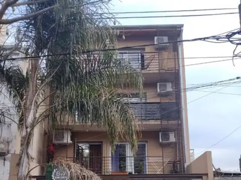 Cochera descubierta- Pacifico Rodriguez 5152