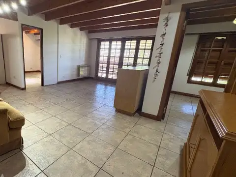 Depto Tipo Casa en Alquiler de 3 ambientes