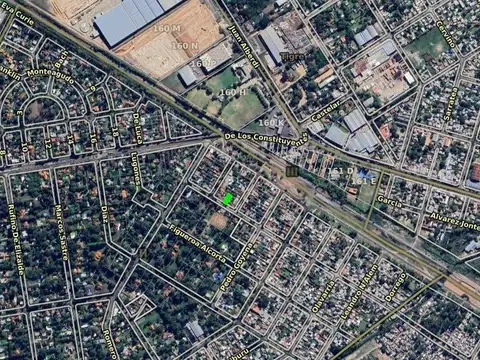 Terreno en Venta 30  mts Fondo