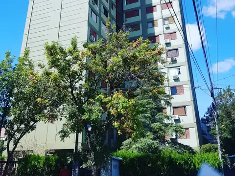 Departamento de 2 dormitorios Apto Crédito – Zona 27 de Febrero y Buenos Aires