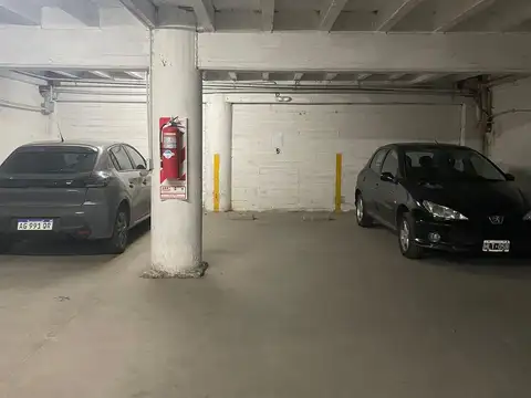 SE VENDE COCHERA SOBRE SAN MARTIN, CENTRO / SUR