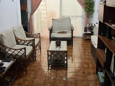 DEPARTAMENTO PLANTA BAJA  EXCELENTE UBICACIÓN