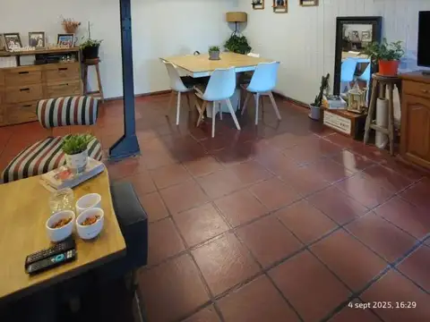 Casa 4 ambientes con 3 baños