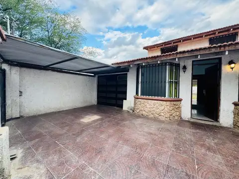Casa en Alquiler de 3 dormitorios