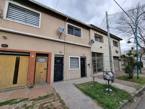 DEPARTAMENTO 3 AMBIENTES PROXIMO A ESTACION VILLA ADELINA