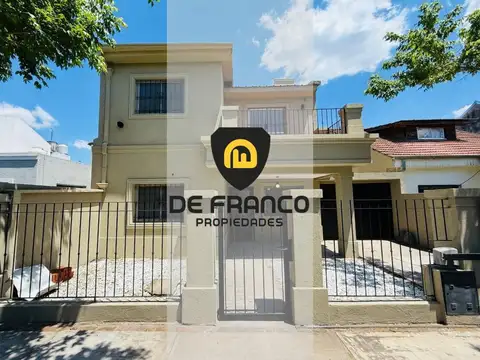 Casa en VENTA - Bella Vista-  5 ambientes