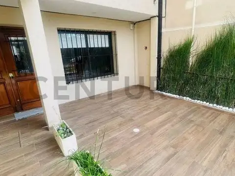 Casa en Venta en Lisandro Olmos Etcheverry, USD 145.000