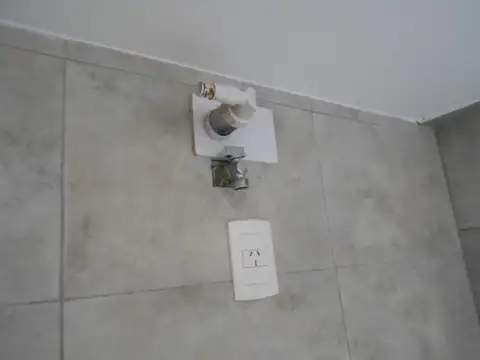 Cochabamba 1333 , Piso 1º